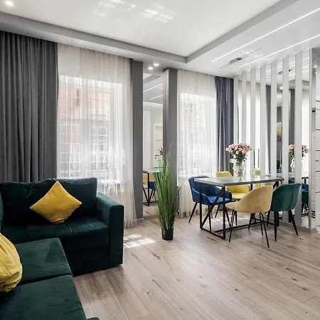 Royal On Balabana Street アパート リヴィウ